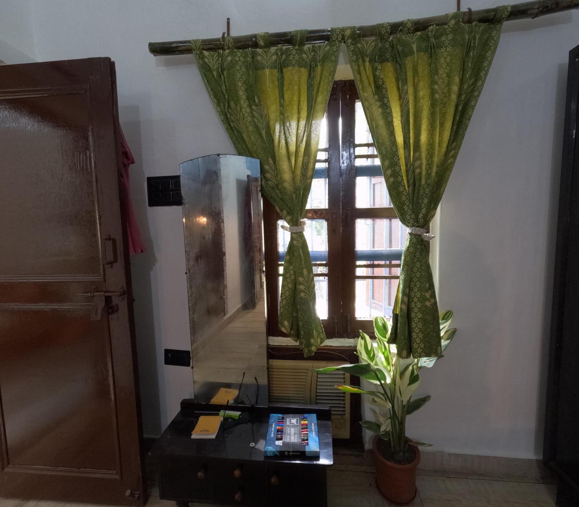 Bagicha - Near Jolly Grant Airport Holiday home